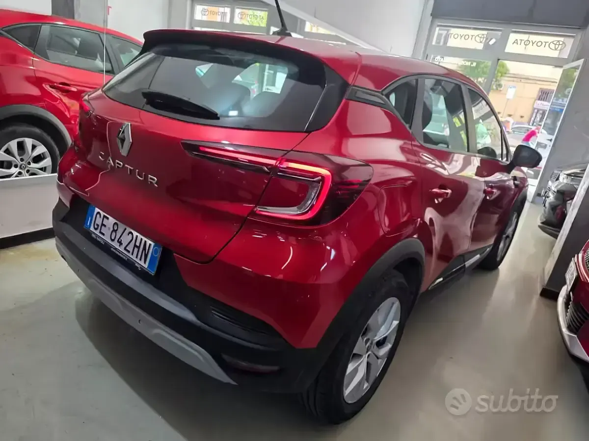 Usata Renault Captur Intens 95 CV (69 kW) 2021 Rosso SUV