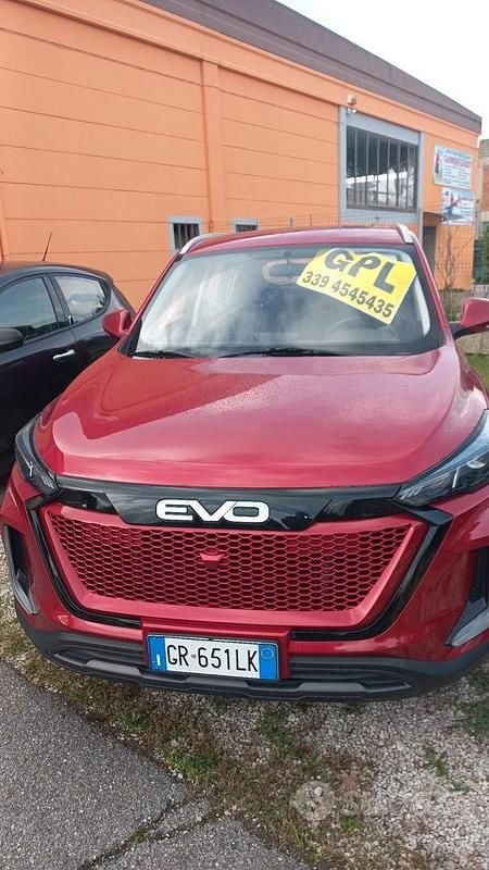 Usata EVO Evo 5 127 CV (93 kW) 2023 Rosso SUV