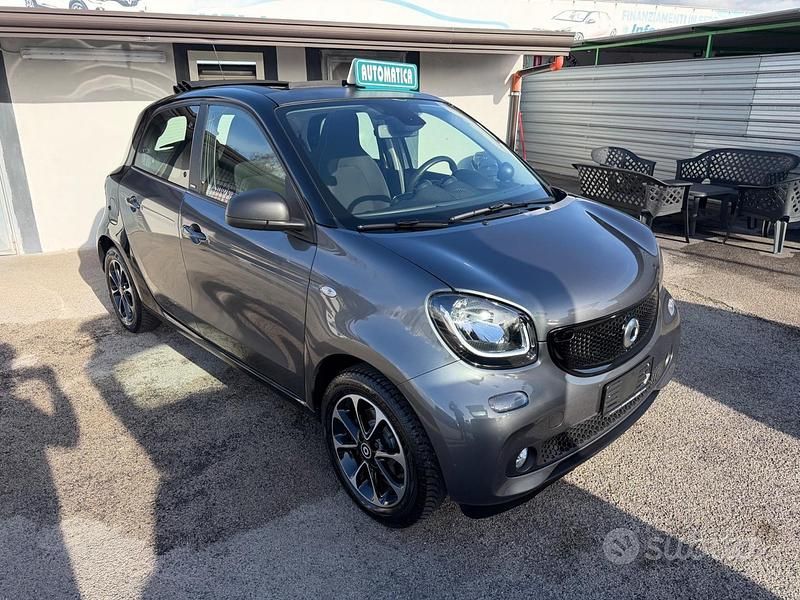 Usata Smart ForFour Passion 90 CV (66 kW) 2018 Grigio Utilitaria