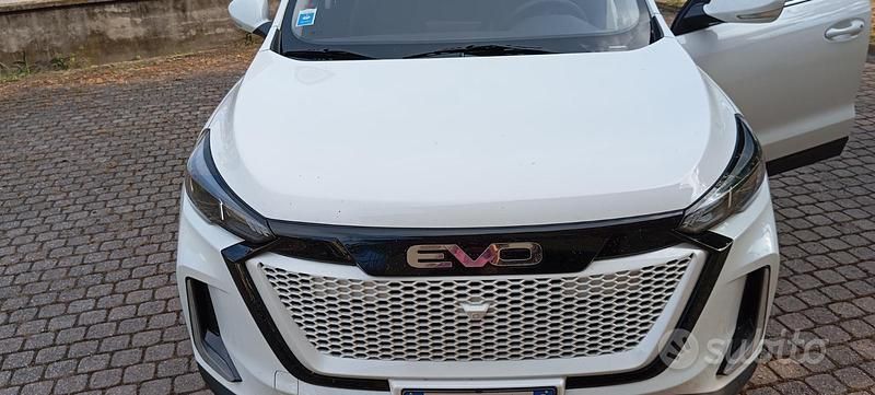 Usata EVO Evo 5 127 CV (93 kW) 2023 Bianco SUV