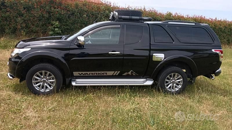 Usata Mitsubishi L200 Intense 181 CV (133 kW) 2018 Nero Pick-up