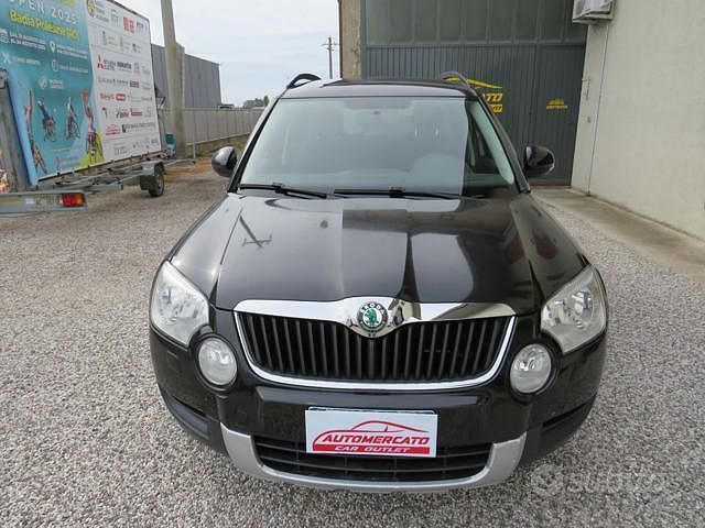 Usata Skoda Yeti Adventure 105 CV (77 kW) 2011 Nero SUV