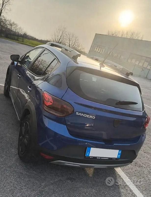 Usata Dacia Sandero Comfort 101 CV (74 kW) 2021 Blu/azzurro Berlina