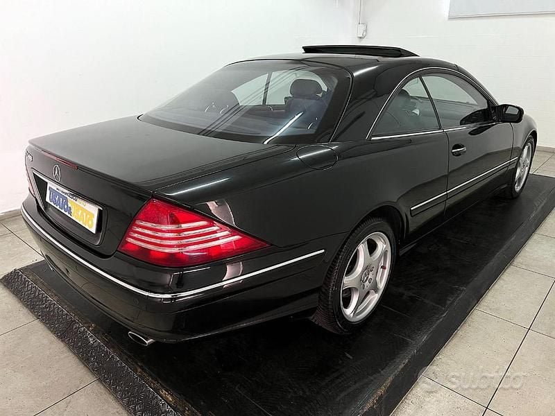 Usata Mercedes CL500 306 CV (225 kW) 2002 Nero metallizzato Coupé
