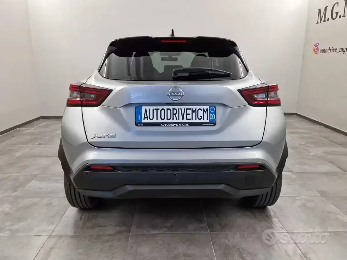 Usata Nissan Juke N-Connecta 114 CV (83 kW) 2025 Grigio SUV