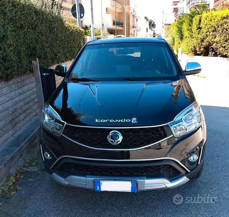 Usata Ssangyong (KGM) Korando Limited 178 CV (130 kW) 2016 Nero SUV