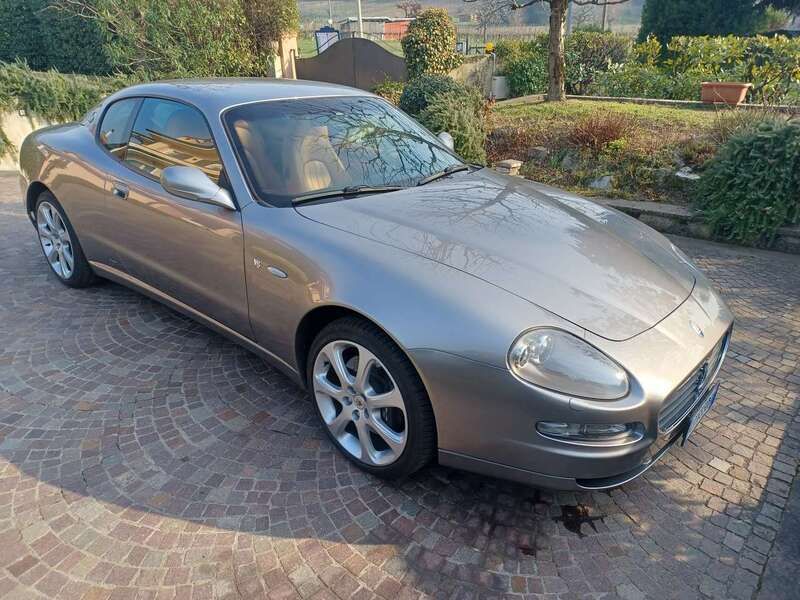 Grigio Usata 2005 Maserati Coupé Coupé | 36.000 € (Cara) - Immagine 1/4