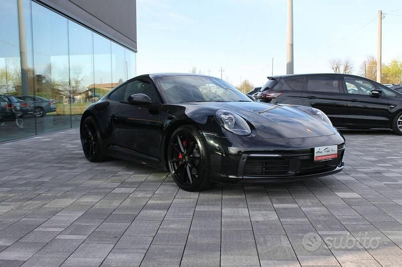 Usata Porsche 911 Carrera 385 CV (283 kW) 2021 Nero Coupé