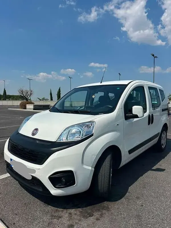 Usata Fiat Qubo Trekking 77 CV (56 kW) 2022 Monovolume