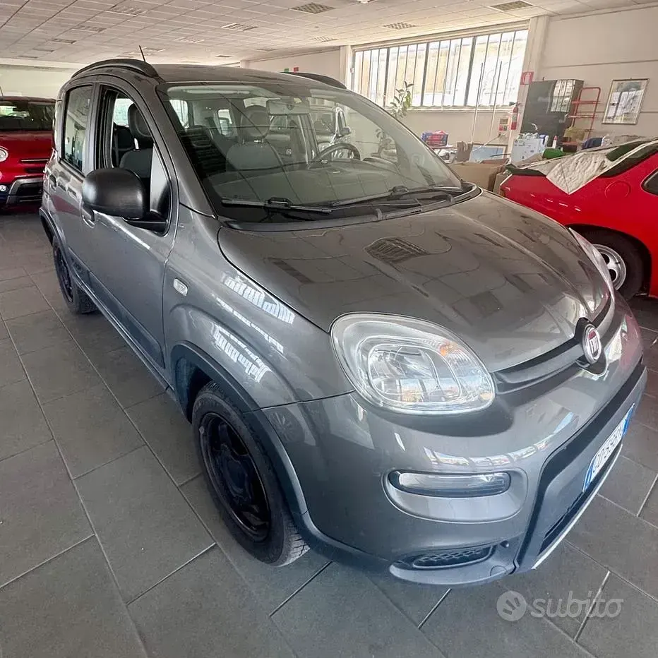 Occasion Fiat Panda 4x4 Wild 85 ch (62 kW) 2021 Gris Citadine