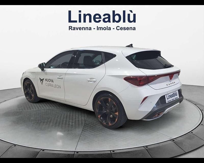 Gebraucht Cupra Leon 204 PS (150 kW) 2025 Weiß Kleinwagen