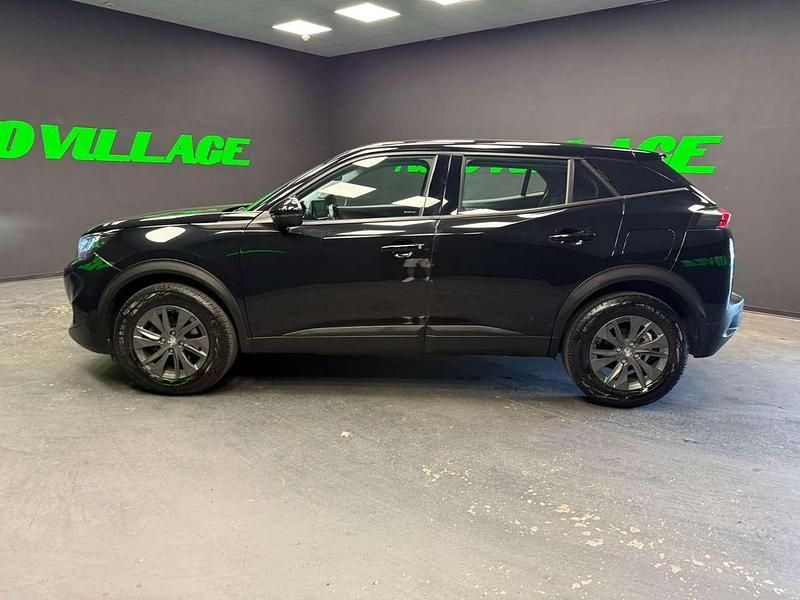 Begagnad Peugeot 2008 Active 110 HK (80 kW) 2022 Svart SUV
