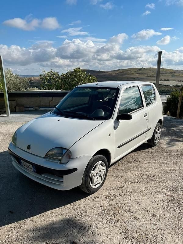 Usata Fiat 600 2003 Bianco