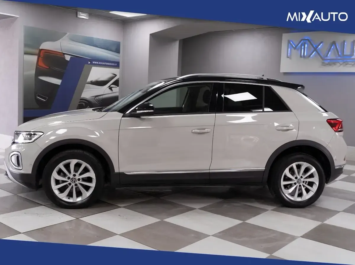 Usata VW T-Roc Style 150 CV (110 kW) 2022 Beige SUV