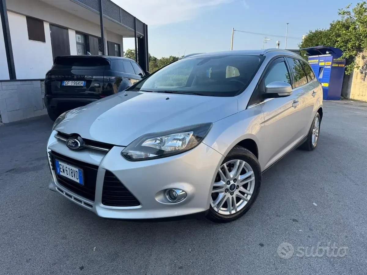 Usata Ford Focus Titanium 116 CV (85 kW) 2014 Grigio Station wagon