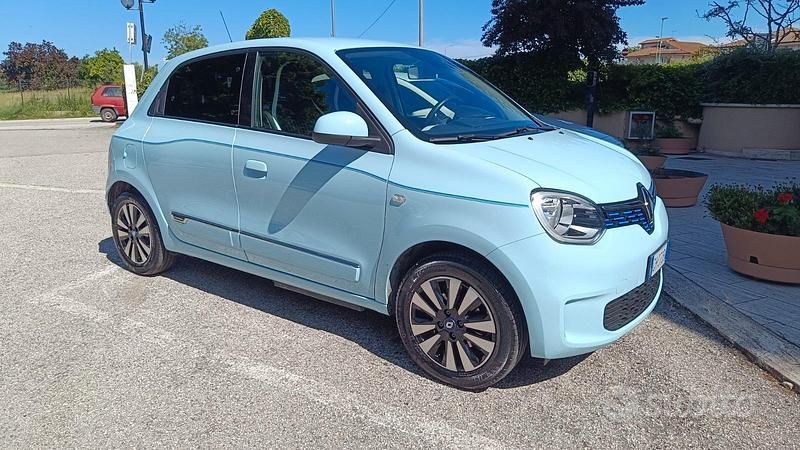 Blu Usata 2021 Renault Twingo Due volumi | 12.500 € (Cara) - Immagine 1/4