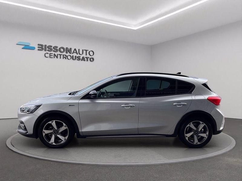 Usata Ford Focus Active 125 CV (91 kW) 2022 Argento metallizzato SUV