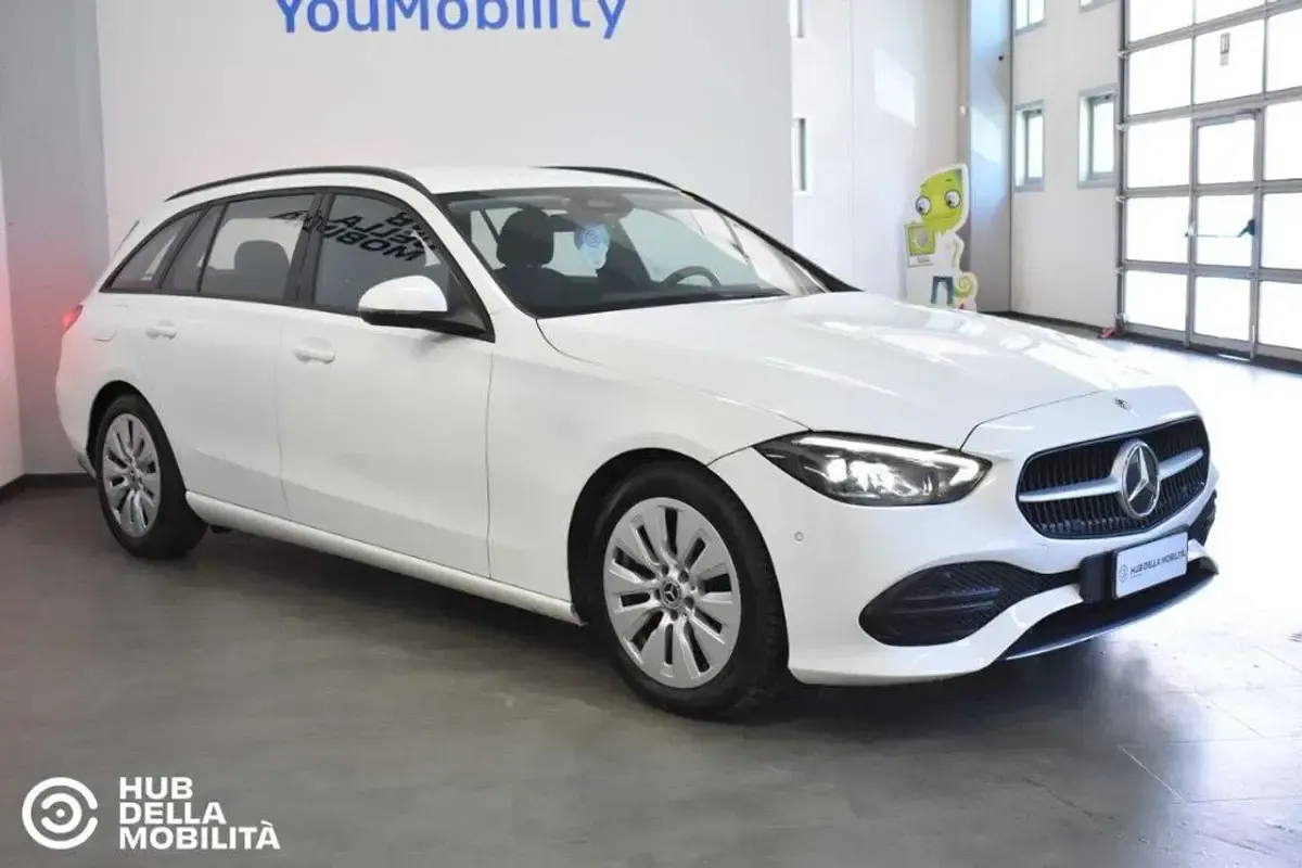 Usata Mercedes C220 Business 200 CV (147 kW) 2022 Bianco Station wagon