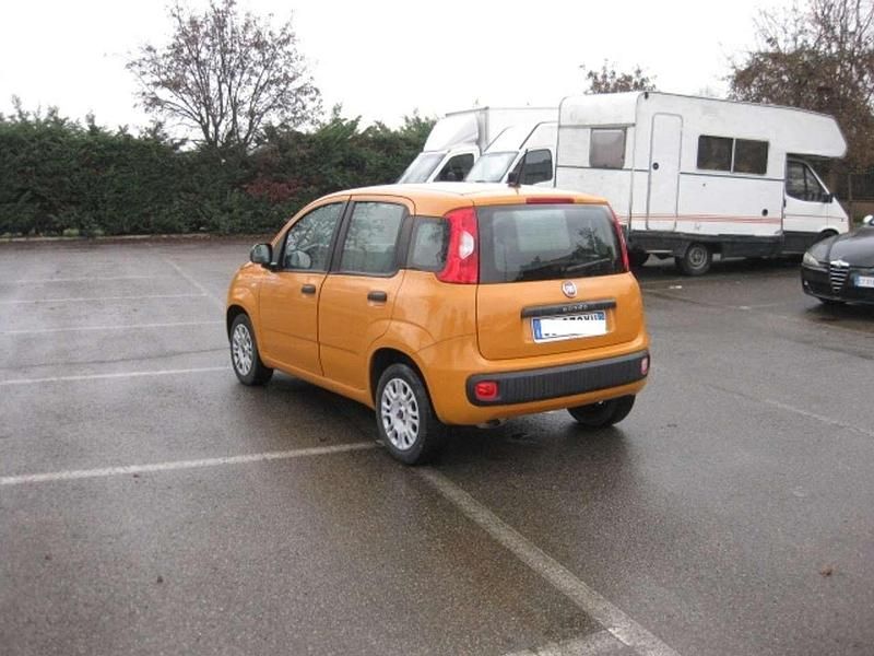 Usata Fiat Panda Easy 69 CV (50 kW) 2020 Arancio sicilia Utilitaria