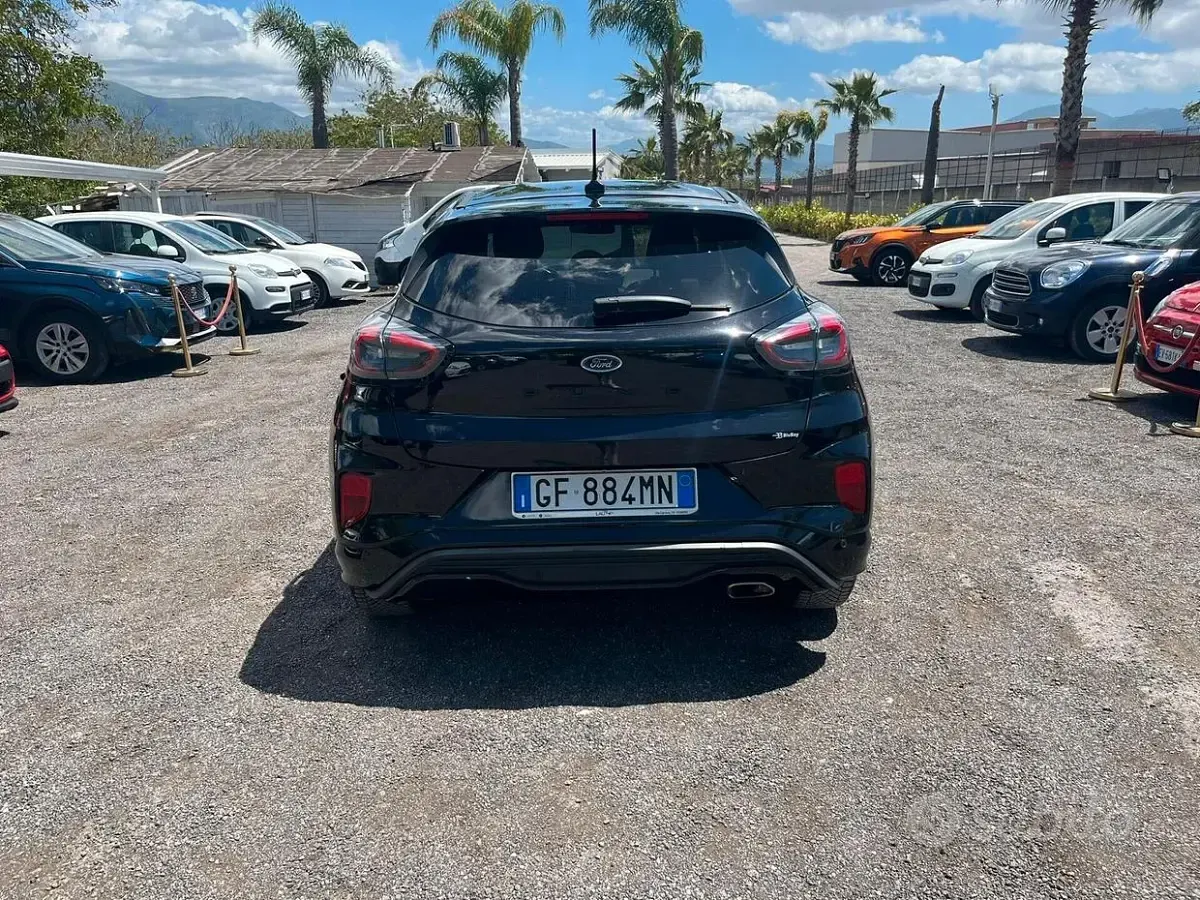 Second-hand Ford Puma ST-Line 120 CP (88 kW) 2021 Negru SUV