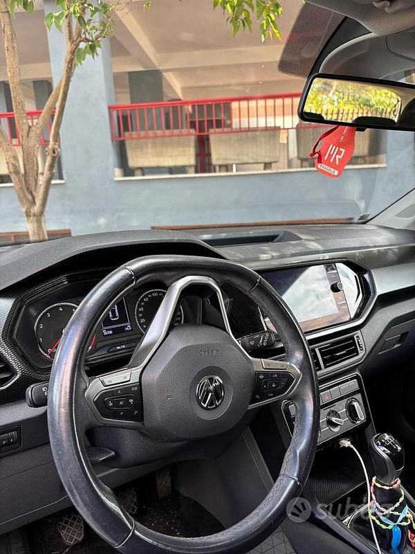 Usata VW T-Cross 95 CV (69 kW) 2020 Bianco SUV