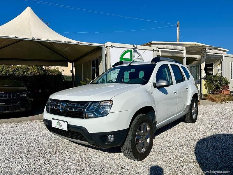 Usata Dacia Duster 105 CV (77 kW) 2015 Bianco SUV