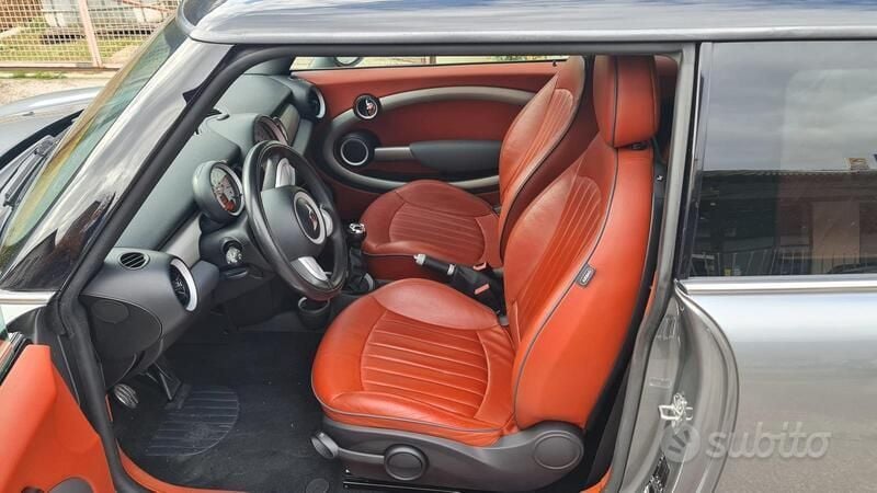 Usata Mini Cooper S Pepper 174 CV (127 kW) 2007 Grigio Utilitaria