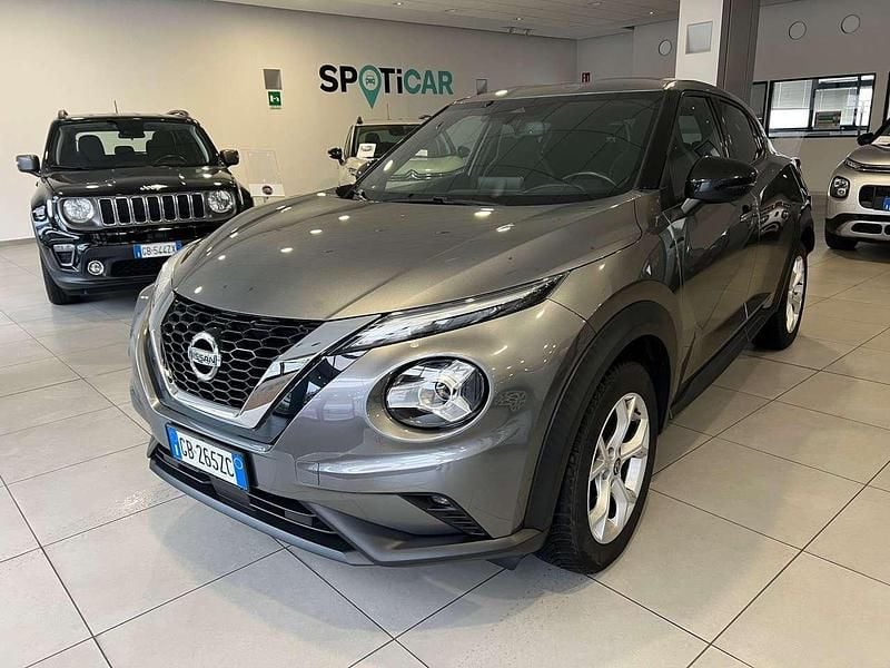 Grigio scuro Usata 2020 Nissan Juke N-Connecta SUV | 15.400 € (Buon prezzo) - Immagine 1/4