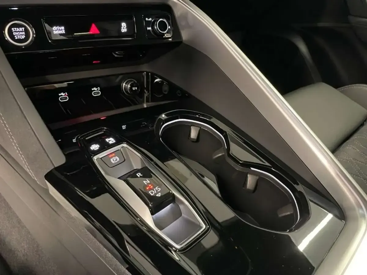 Nuova Audi Q5 S-Line 204 CV (150 kW) 2026 Grigio daytona SUV