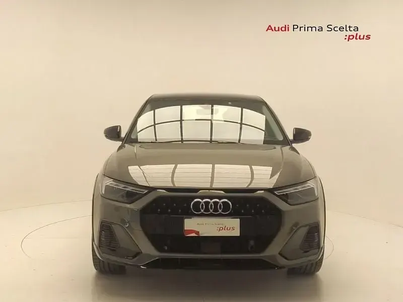 Usata Audi A1 Ambiente 116 CV (85 kW) 2024 Grigio chronos metallizzato SUV