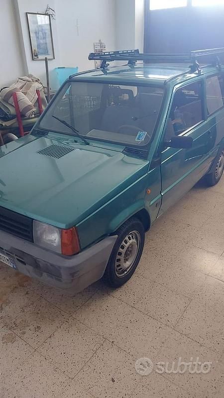 Verde Usata 2001 Fiat Panda Young | 1100 € - Immagine 1/4
