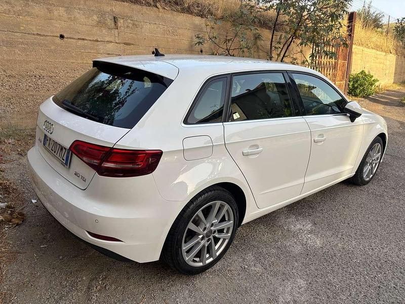 Bianco Usata 2019 Audi A3 Sportback Business Due volumi | 15.999 € (Ottimo prezzo) - Immagine 1/4