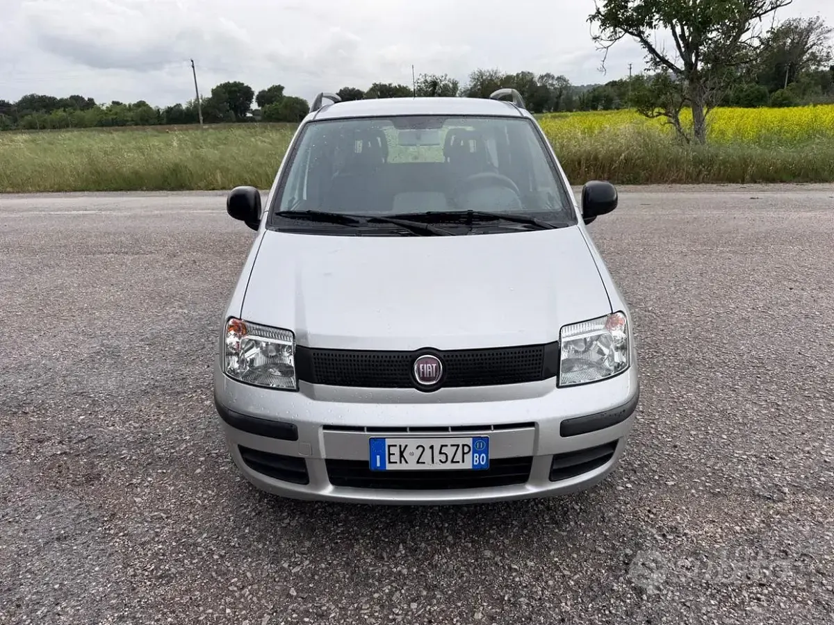 Usata Fiat Panda Emotion 69 CV (50 kW) 2011 Grigio Utilitaria