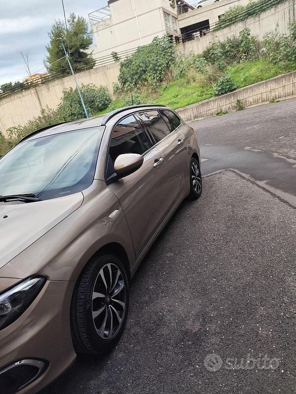Usata Fiat Tipo Lounge 120 CV (88 kW) 2018 Station wagon
