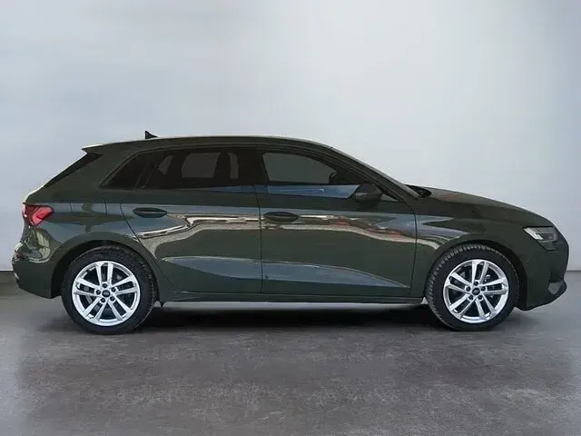 Usata Audi A3 Advanced 150 CV (110 kW) 2025 Verde Berlina