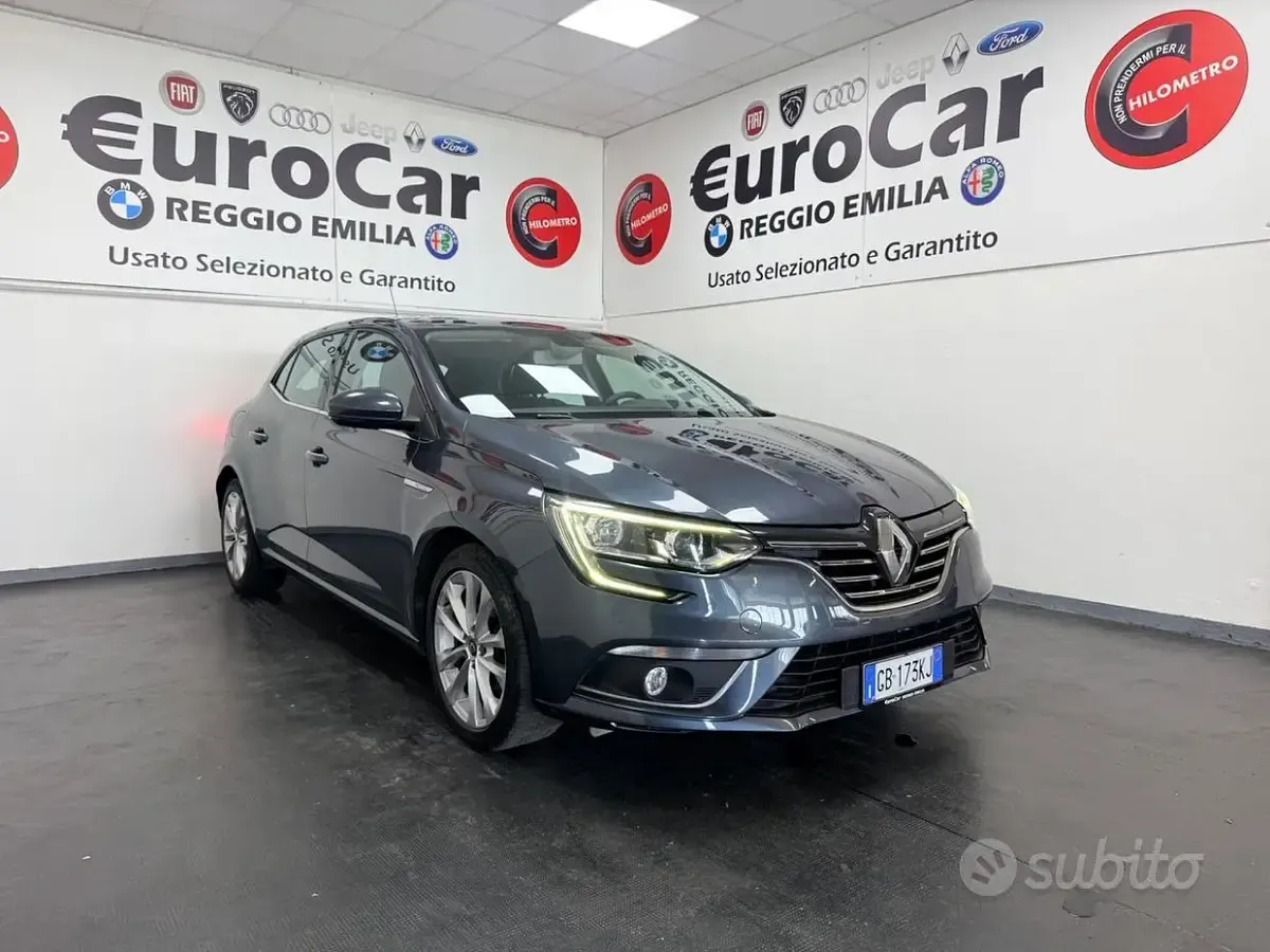 Usata Renault Mégane IV Intens 116 CV (85 kW) 2020 Grigio Berlina