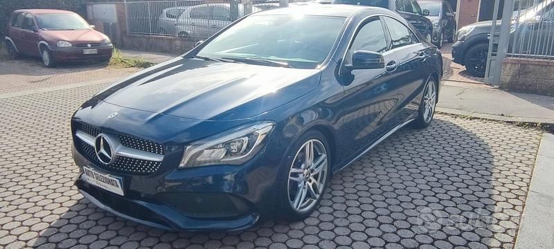Usata Mercedes CLA180 Premium 109 CV (80 kW) 2017 Blu Berlina