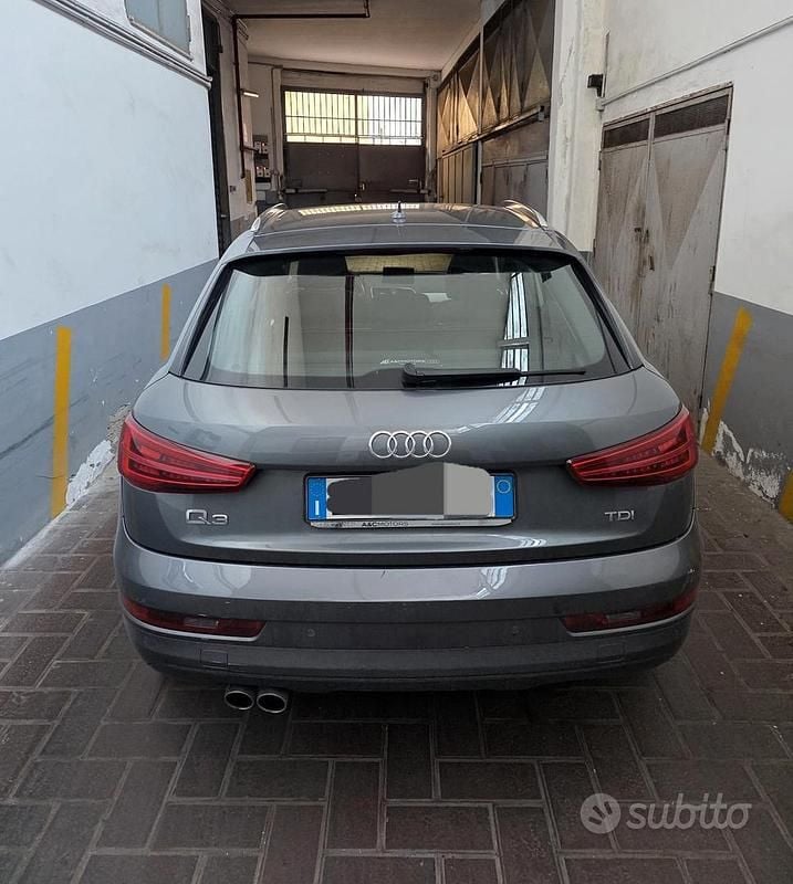 Usata Audi Q3 Business 150 CV (110 kW) 2015 Grigio SUV
