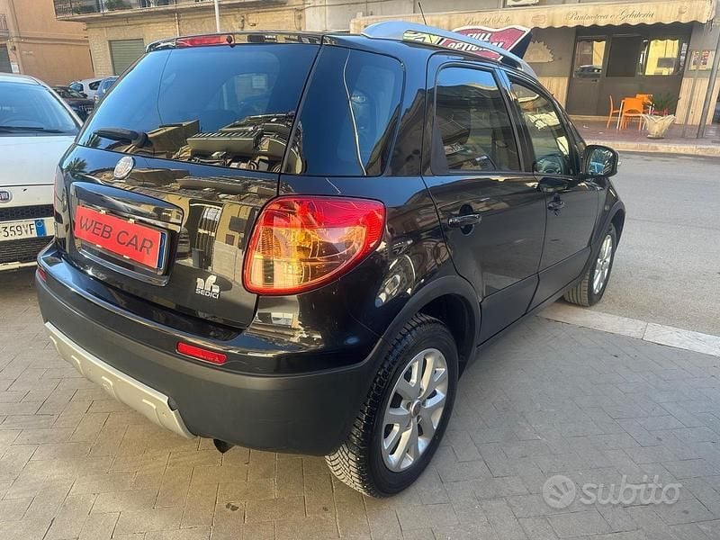 Usata Fiat Sedici Emotion 134 CV (98 kW) 2012 Nero SUV