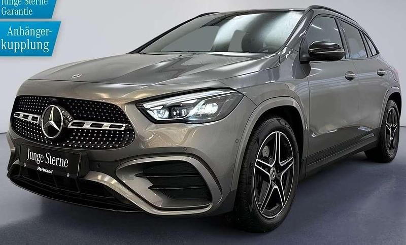 Usata Mercedes GLA200 AMG 150 CV (110 kW) 2024 Grigio SUV