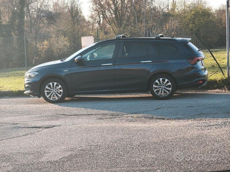 Usata Fiat Tipo Wagon 120 CV (88 kW) 2019 Blu Station wagon