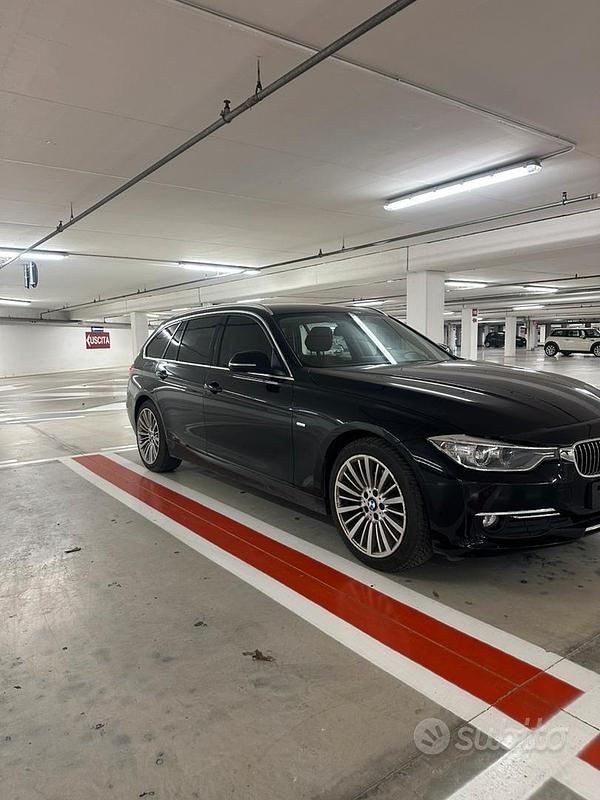 Usata BMW 320 Luxury Line 2012 Nero Station wagon