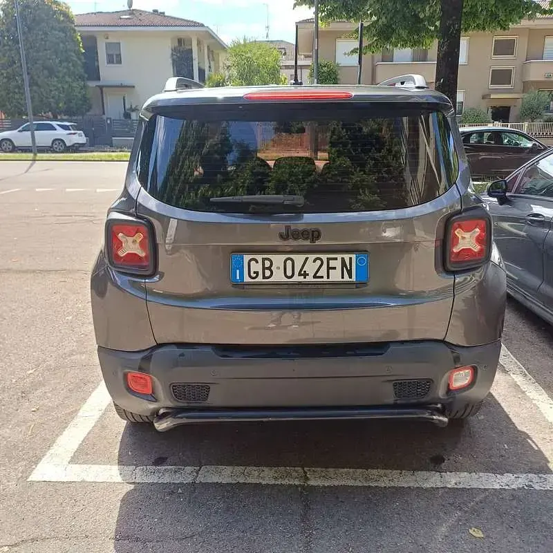 Usata Jeep Renegade Limited 140 CV (102 kW) 2017 SUV