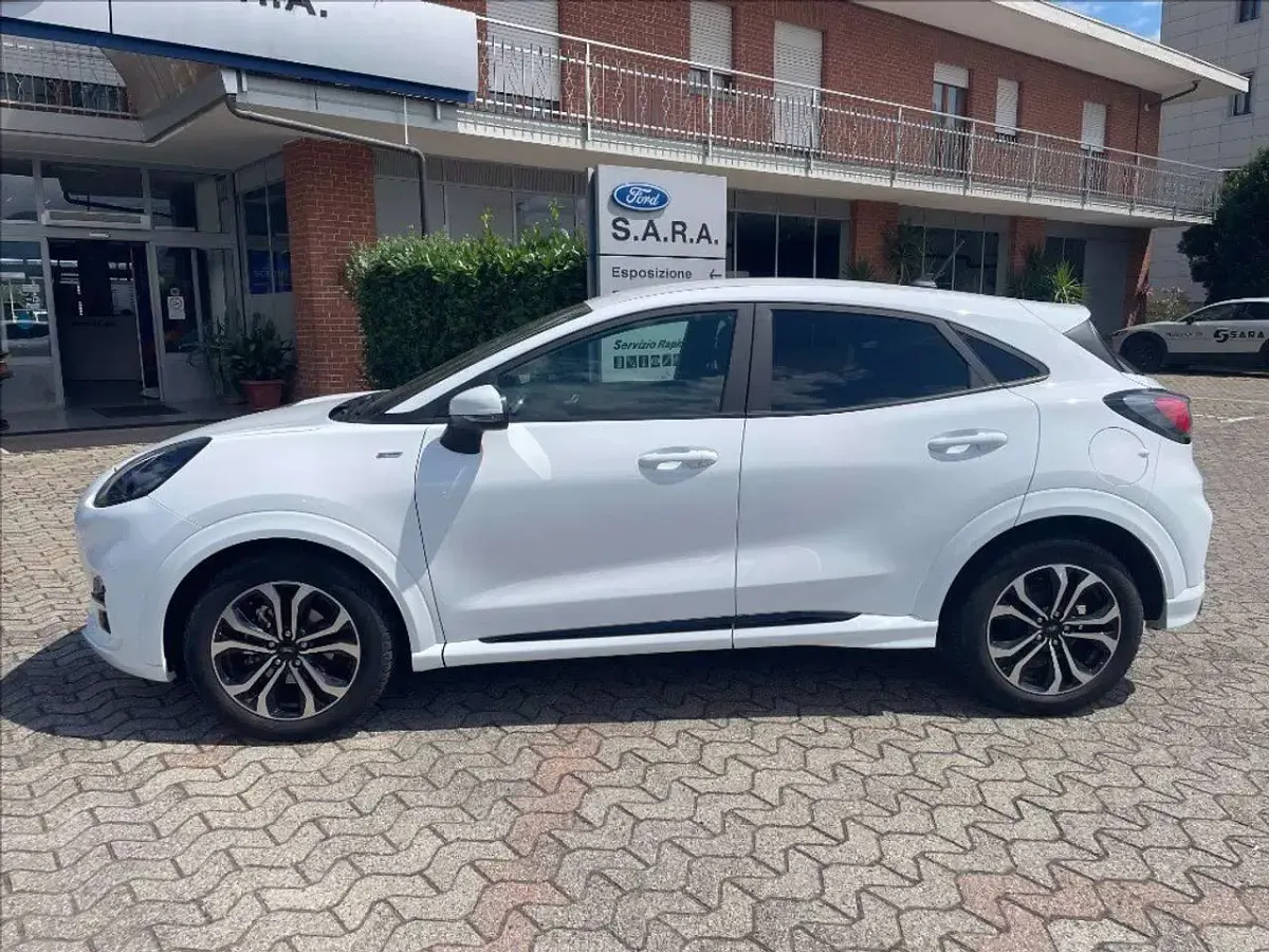 Usata Ford Puma ST-Line 125 CV (91 kW) 2024 Bianco pastello SUV