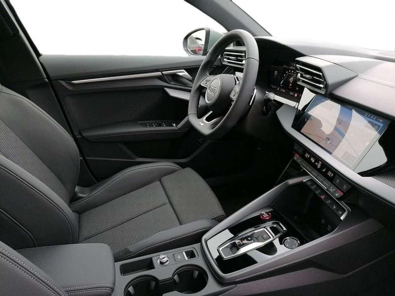 Usata Audi S3 Ambiente 333 CV (244 kW) 2024 Vari colori Berlina