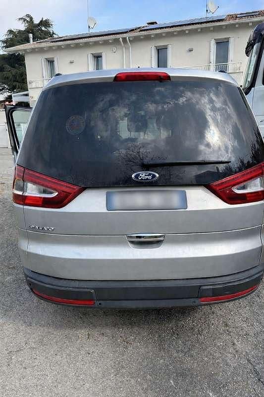 Usata Ford Galaxy Titanium 163 CV (119 kW) 2014 Grigio Monovolume