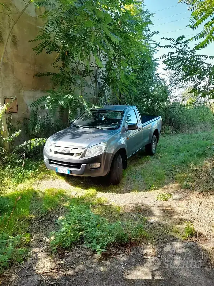 Usata Isuzu D-Max 136 CV (100 kW) 2016 Grigio Pick-up