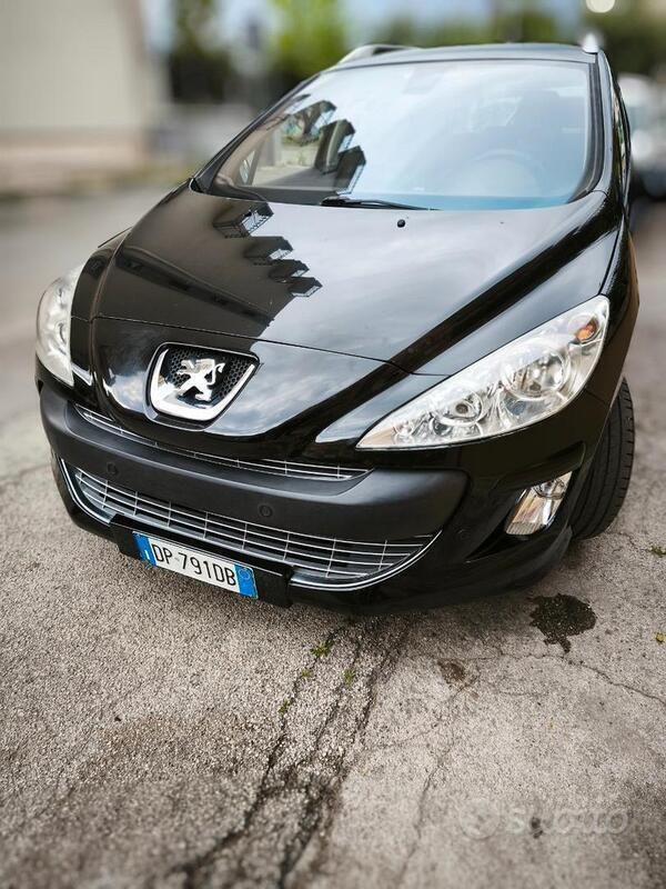 Nero Usata 2008 Peugeot 308 Station wagon | 3500 € (Buon prezzo) - Immagine 1/4