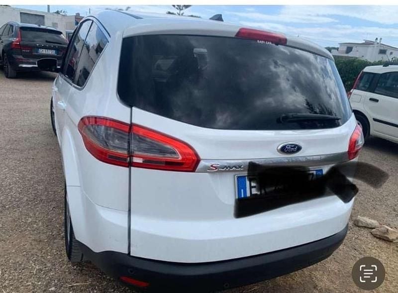 Usata Ford S-MAX Titanium 163 CV (119 kW) 2013 Bianco Monovolume
