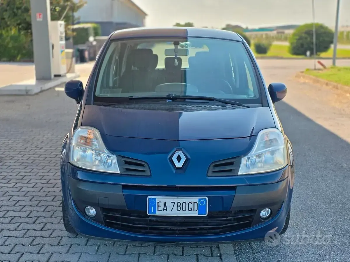 Usata Renault Modus Expression 68 CV (50 kW) 2010 Grigio Monovolume